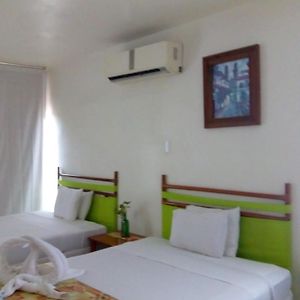 Habitación con 2 Camas Individuales